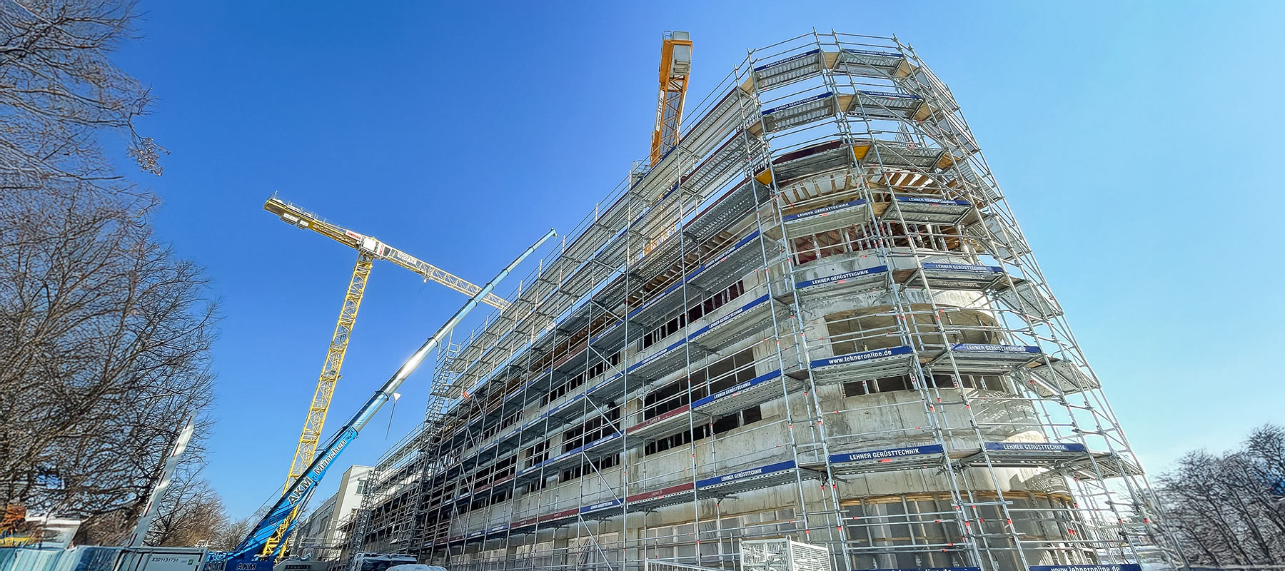 Erweitern, aufstocken und modernisieren: Starkes Team im Einsatz