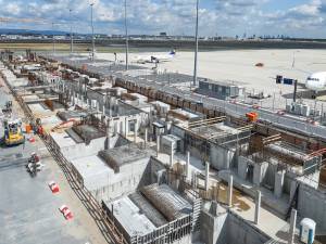 SCHiCK_Pier_H-09_original