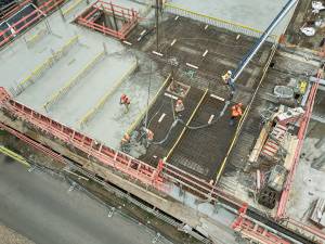 studierendenwohnheim-wiesbaden-betonage-decke-01_original