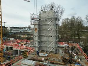 studierendenwohnheim-wiesbaden-schalung-treppenhaus-01_original